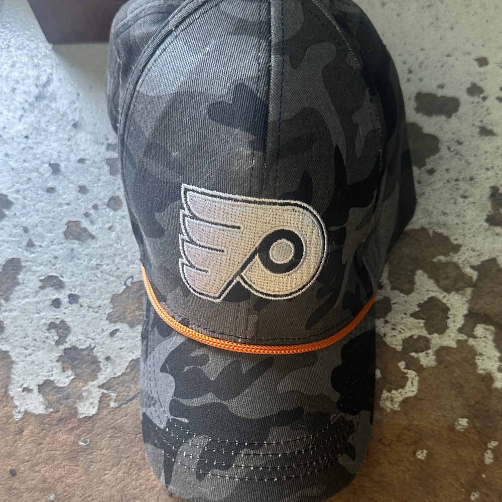 Camouflage Baseball Cap with Flyers Logo